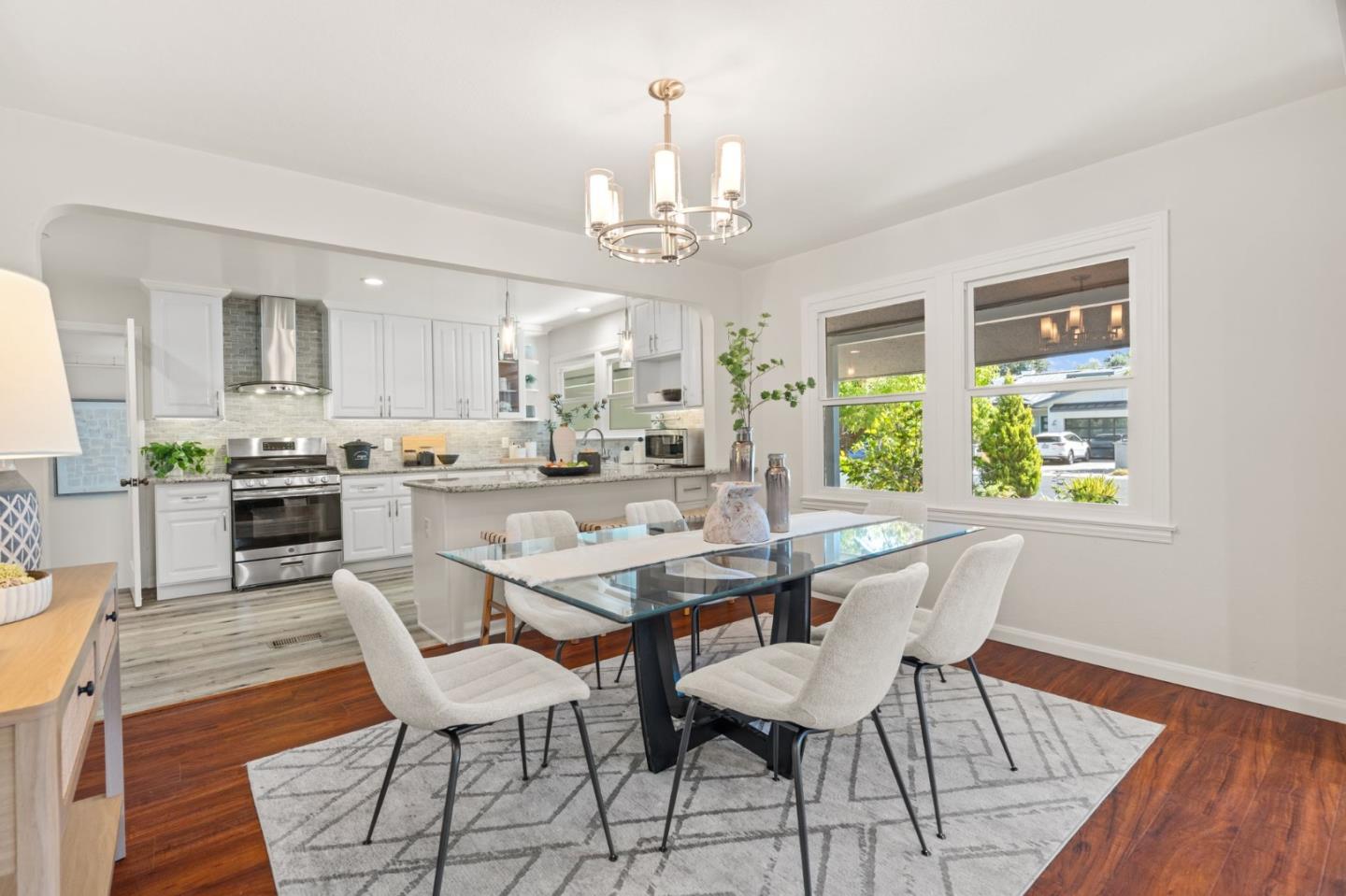 Detail Gallery Image 4 of 39 For 15603 Benedict Ln, Los Gatos,  CA 95032 - 3 Beds | 2/1 Baths