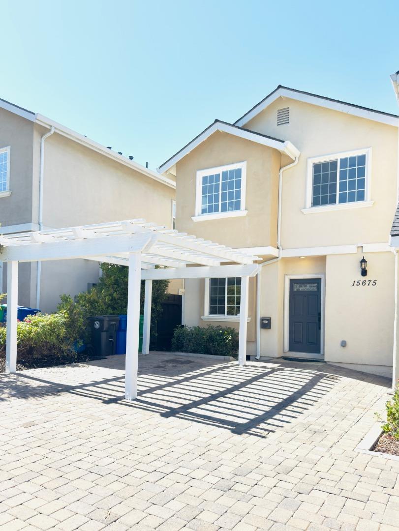 Detail Gallery Image 2 of 40 For 15675 Liberty St, San Leandro,  CA 94578 - 3 Beds | 2/1 Baths