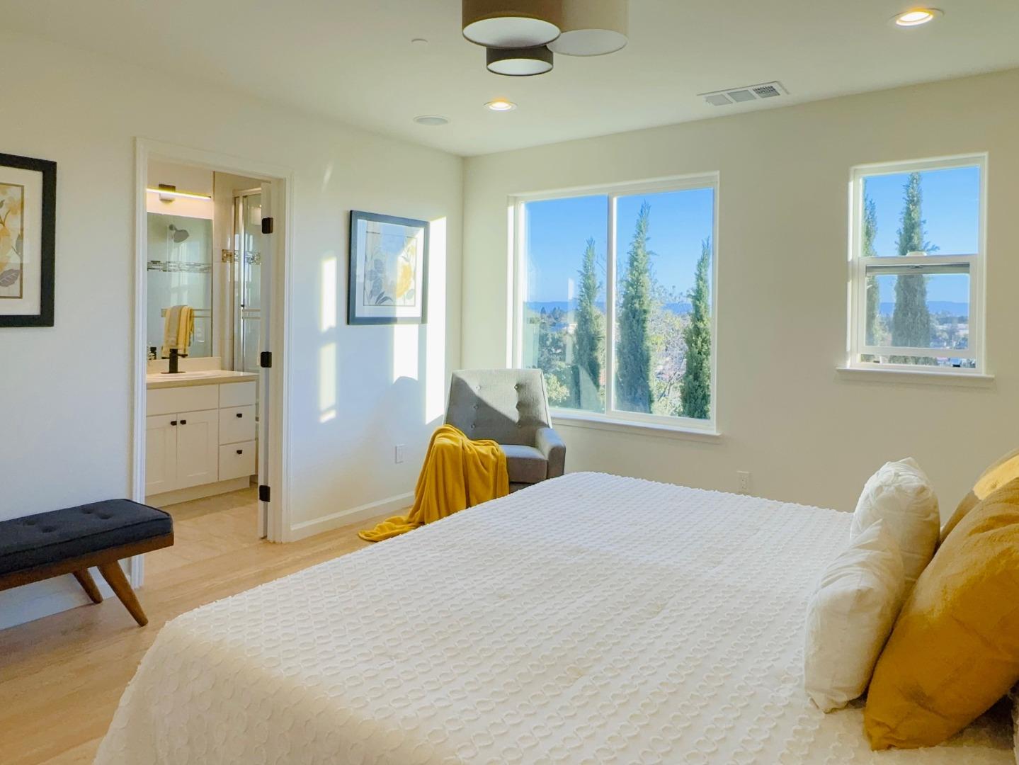 Detail Gallery Image 20 of 40 For 15675 Liberty St, San Leandro,  CA 94578 - 3 Beds | 2/1 Baths