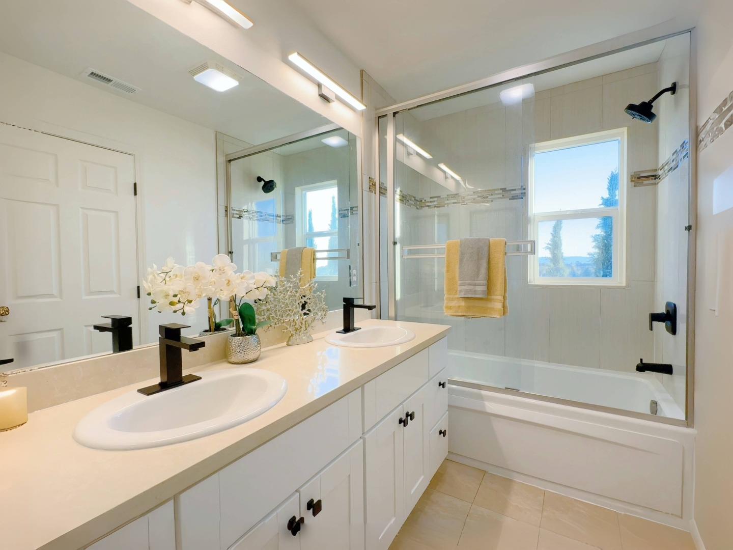 Detail Gallery Image 24 of 40 For 15675 Liberty St, San Leandro,  CA 94578 - 3 Beds | 2/1 Baths