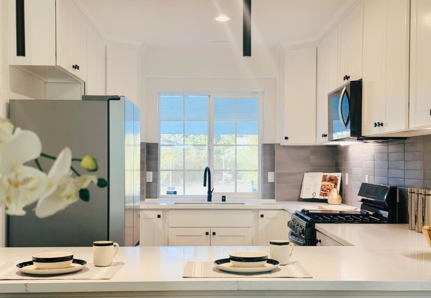 Detail Gallery Image 9 of 40 For 15675 Liberty St, San Leandro,  CA 94578 - 3 Beds | 2/1 Baths
