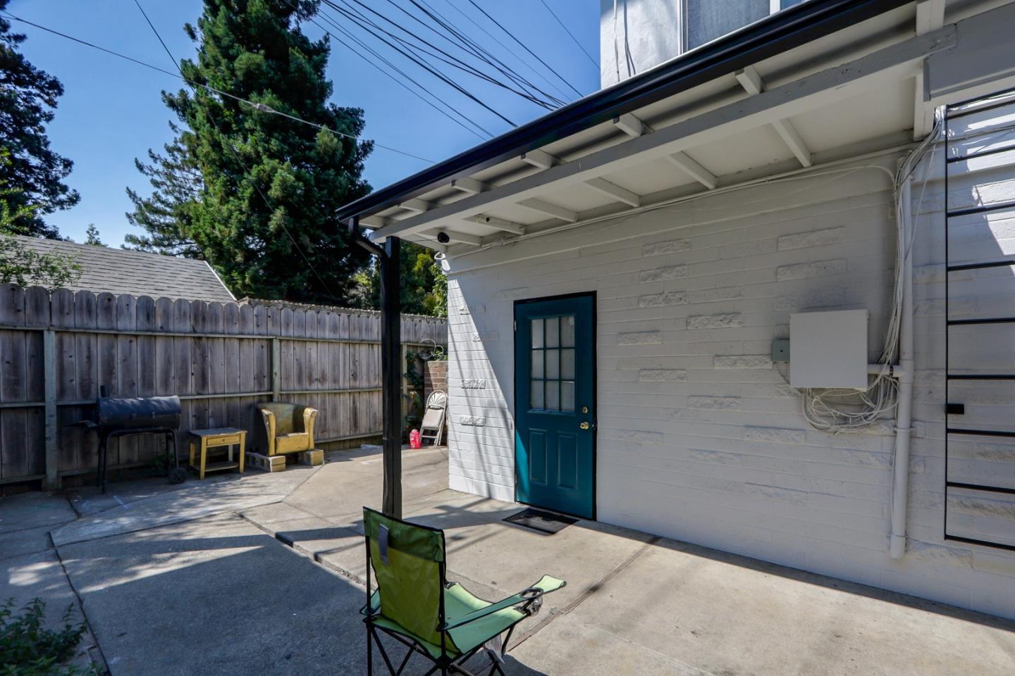 Detail Gallery Image 11 of 12 For 731 Rollins Rd, Burlingame,  CA 94010 - – Beds | – Baths