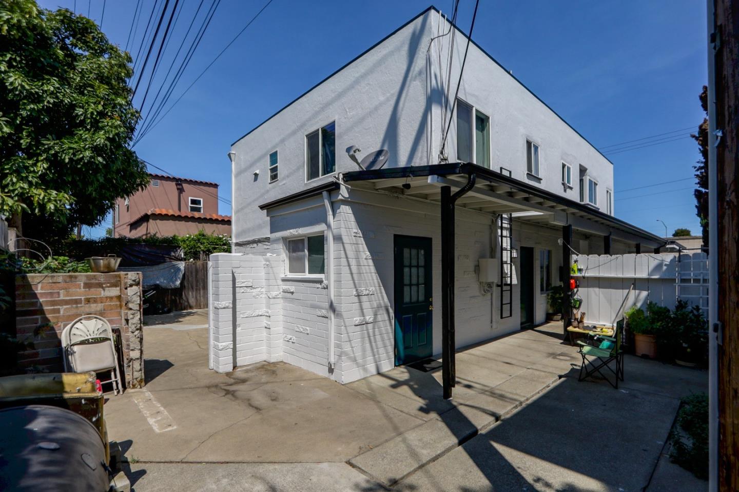 Detail Gallery Image 12 of 12 For 731 Rollins Rd, Burlingame,  CA 94010 - – Beds | – Baths