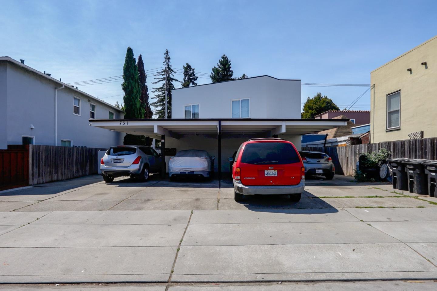 Detail Gallery Image 2 of 12 For 731 Rollins Rd, Burlingame,  CA 94010 - – Beds | – Baths