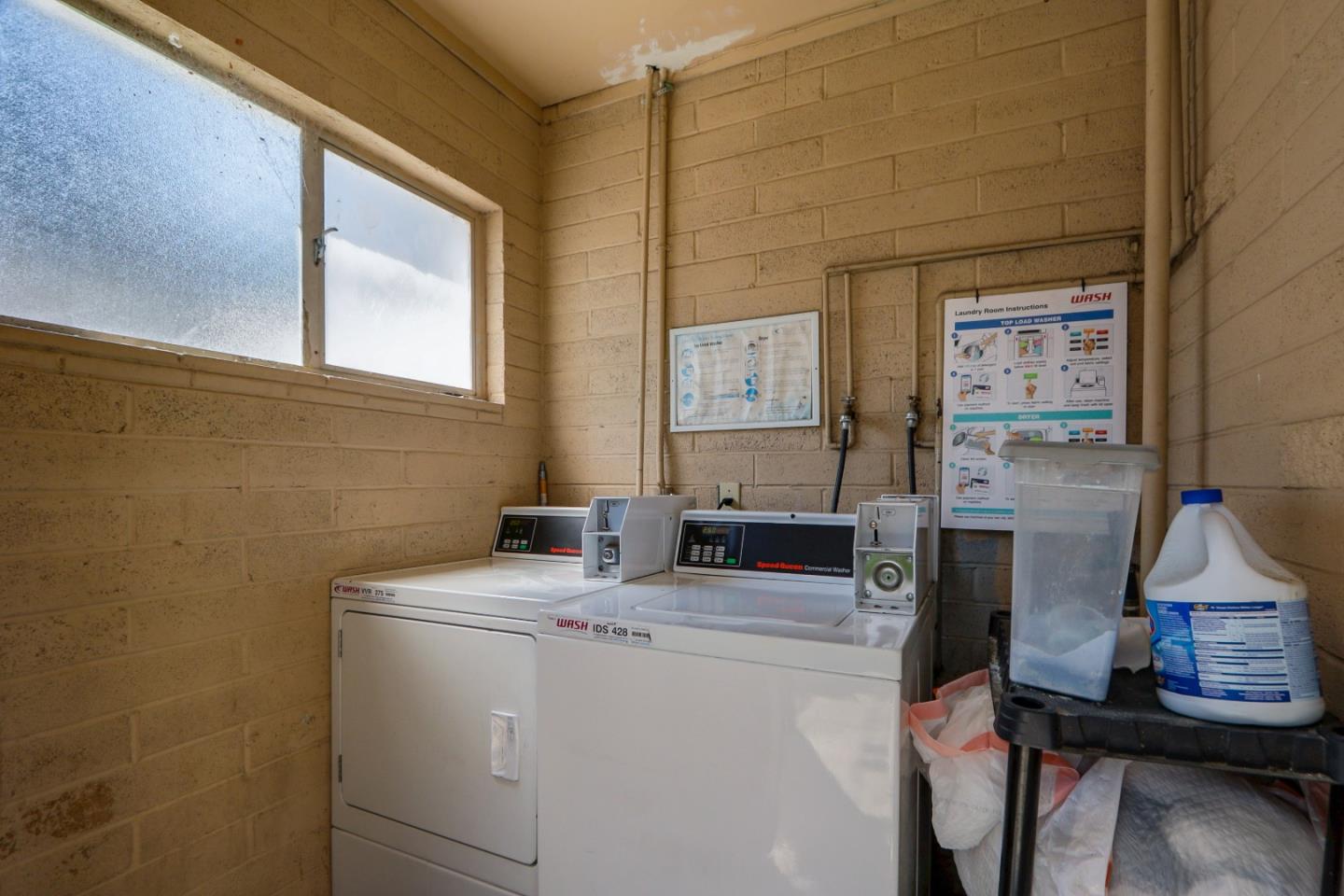 Detail Gallery Image 9 of 12 For 731 Rollins Rd, Burlingame,  CA 94010 - – Beds | – Baths