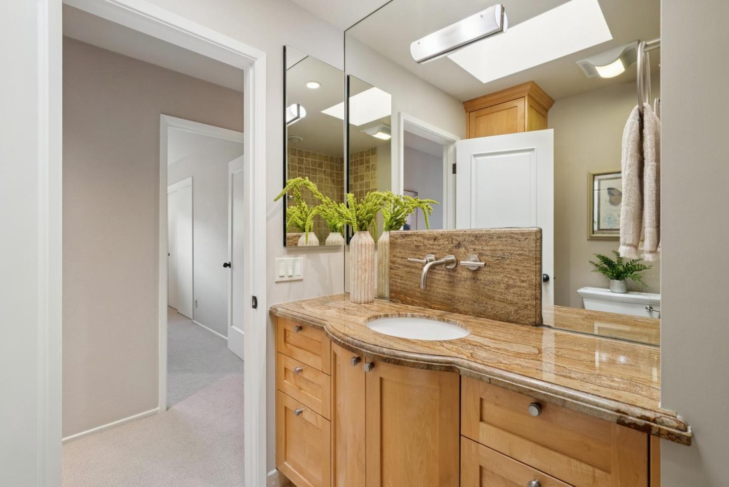 Detail Gallery Image 24 of 43 For 20 Bear Gulch Dr, Portola Valley,  CA 94028 - 4 Beds | 3 Baths