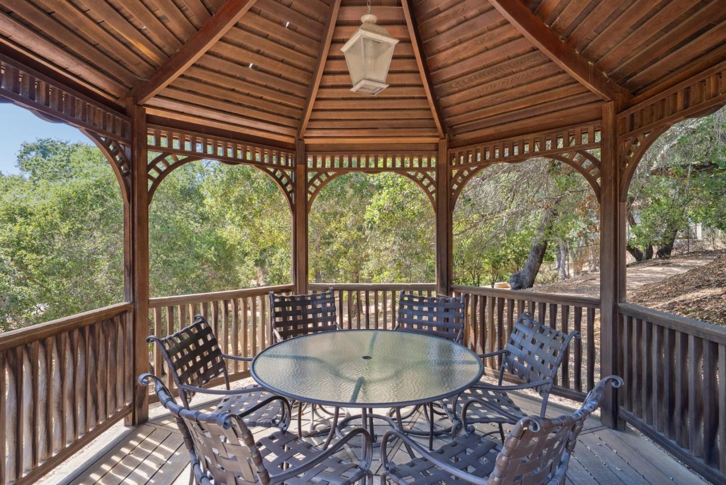 Detail Gallery Image 34 of 43 For 20 Bear Gulch Dr, Portola Valley,  CA 94028 - 4 Beds | 3 Baths