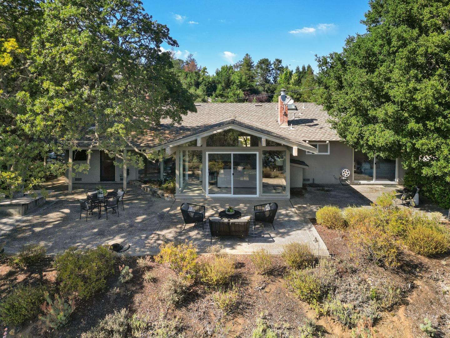 Detail Gallery Image 39 of 43 For 20 Bear Gulch Dr, Portola Valley,  CA 94028 - 4 Beds | 3 Baths