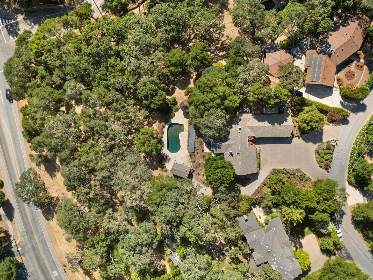 Detail Gallery Image 41 of 43 For 20 Bear Gulch Dr, Portola Valley,  CA 94028 - 4 Beds | 3 Baths