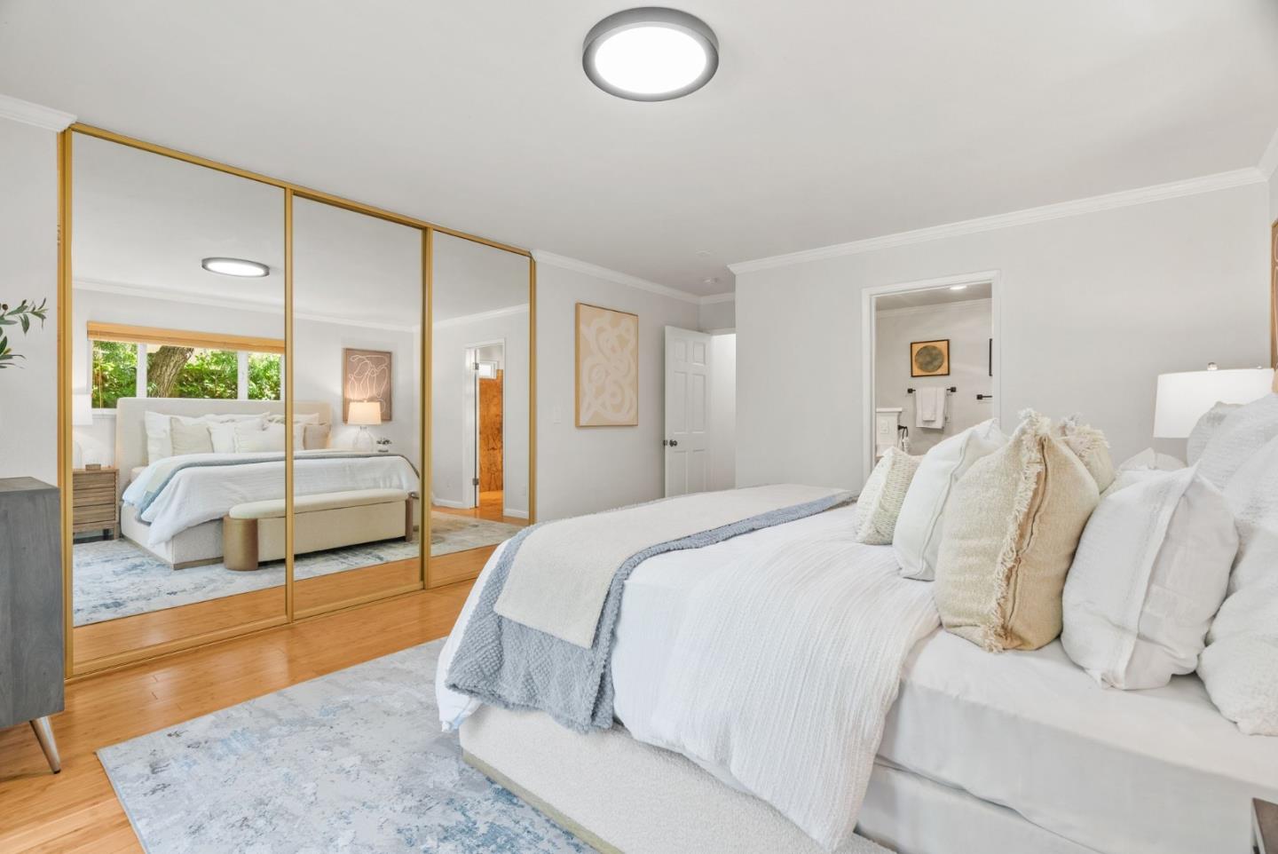 Detail Gallery Image 19 of 56 For 10500 Creston Dr, Los Altos,  CA 94024 - 4 Beds | 3/1 Baths