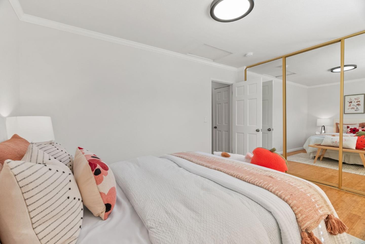 Detail Gallery Image 22 of 56 For 10500 Creston Dr, Los Altos,  CA 94024 - 4 Beds | 3/1 Baths