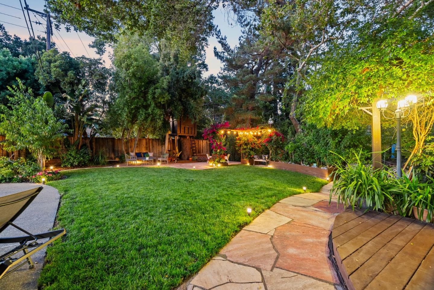 Detail Gallery Image 45 of 56 For 10500 Creston Dr, Los Altos,  CA 94024 - 4 Beds | 3/1 Baths
