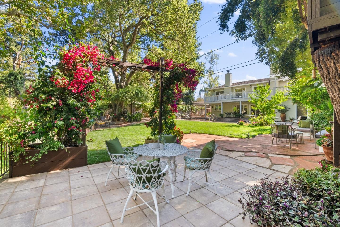 Detail Gallery Image 49 of 56 For 10500 Creston Dr, Los Altos,  CA 94024 - 4 Beds | 3/1 Baths