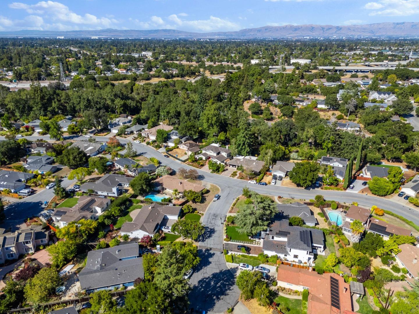 Detail Gallery Image 54 of 56 For 10500 Creston Dr, Los Altos,  CA 94024 - 4 Beds | 3/1 Baths