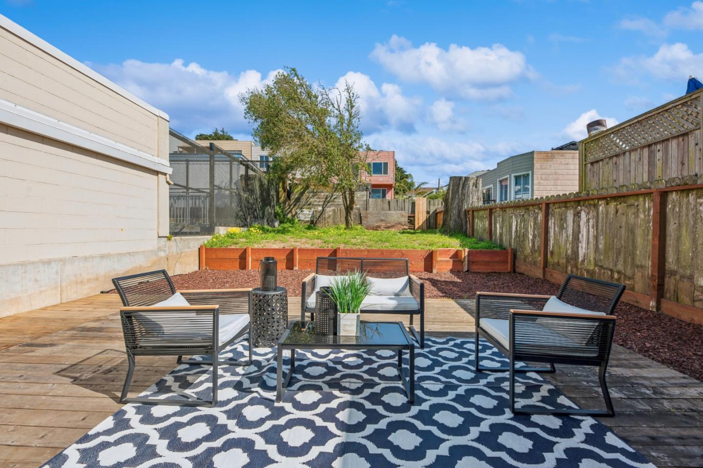 Detail Gallery Image 10 of 14 For 277 Munich St, San Francisco,  CA 94112 - 2 Beds | 1 Baths