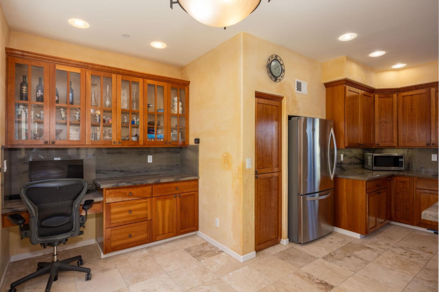 Detail Gallery Image 15 of 49 For 447 3rd St, Montara,  CA 94037 - 3 Beds | 2/1 Baths