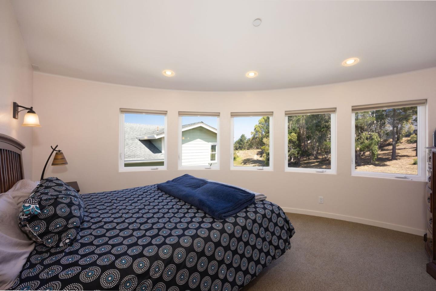Detail Gallery Image 27 of 49 For 447 3rd St, Montara,  CA 94037 - 3 Beds | 2/1 Baths