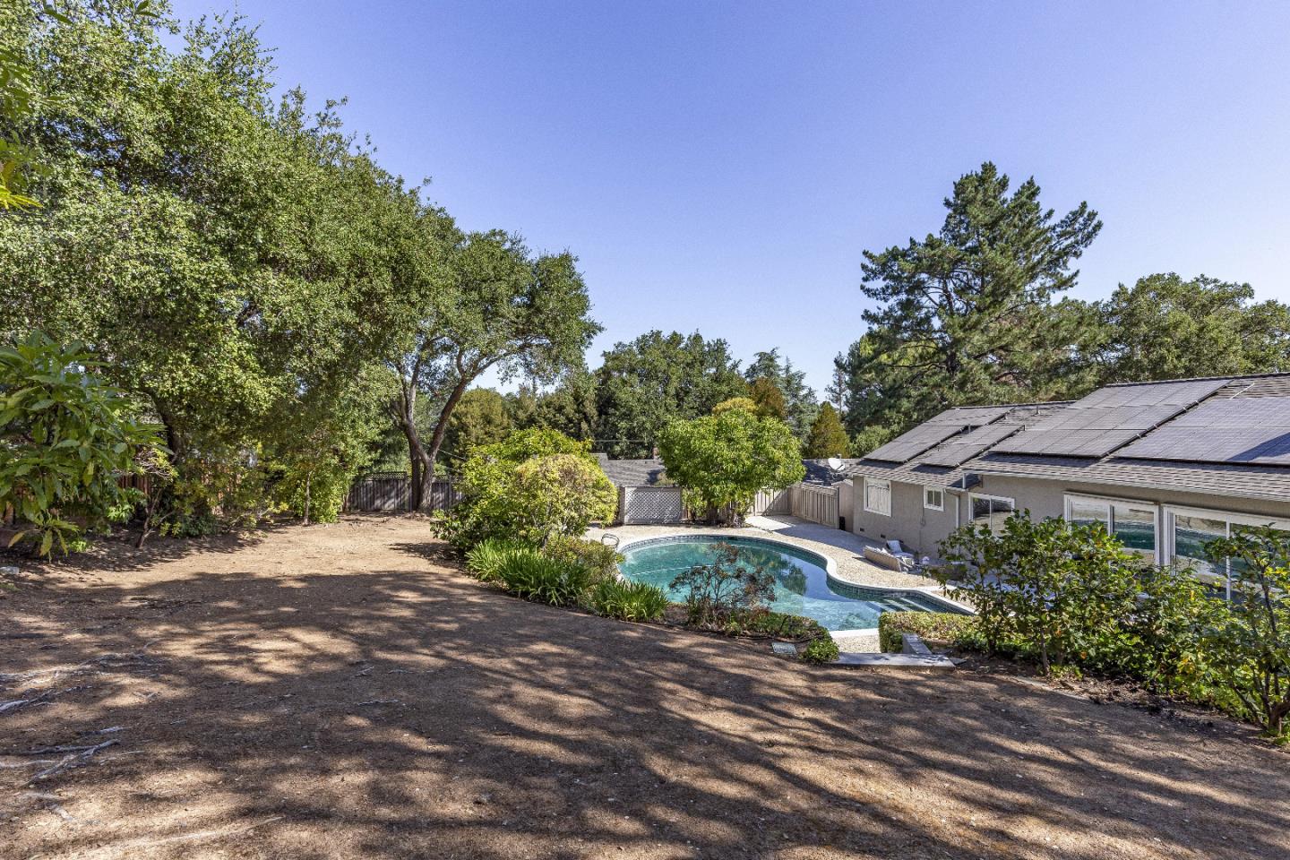Detail Gallery Image 37 of 48 For 14231 Juniper Ln, Saratoga,  CA 95070 - 4 Beds | 3 Baths