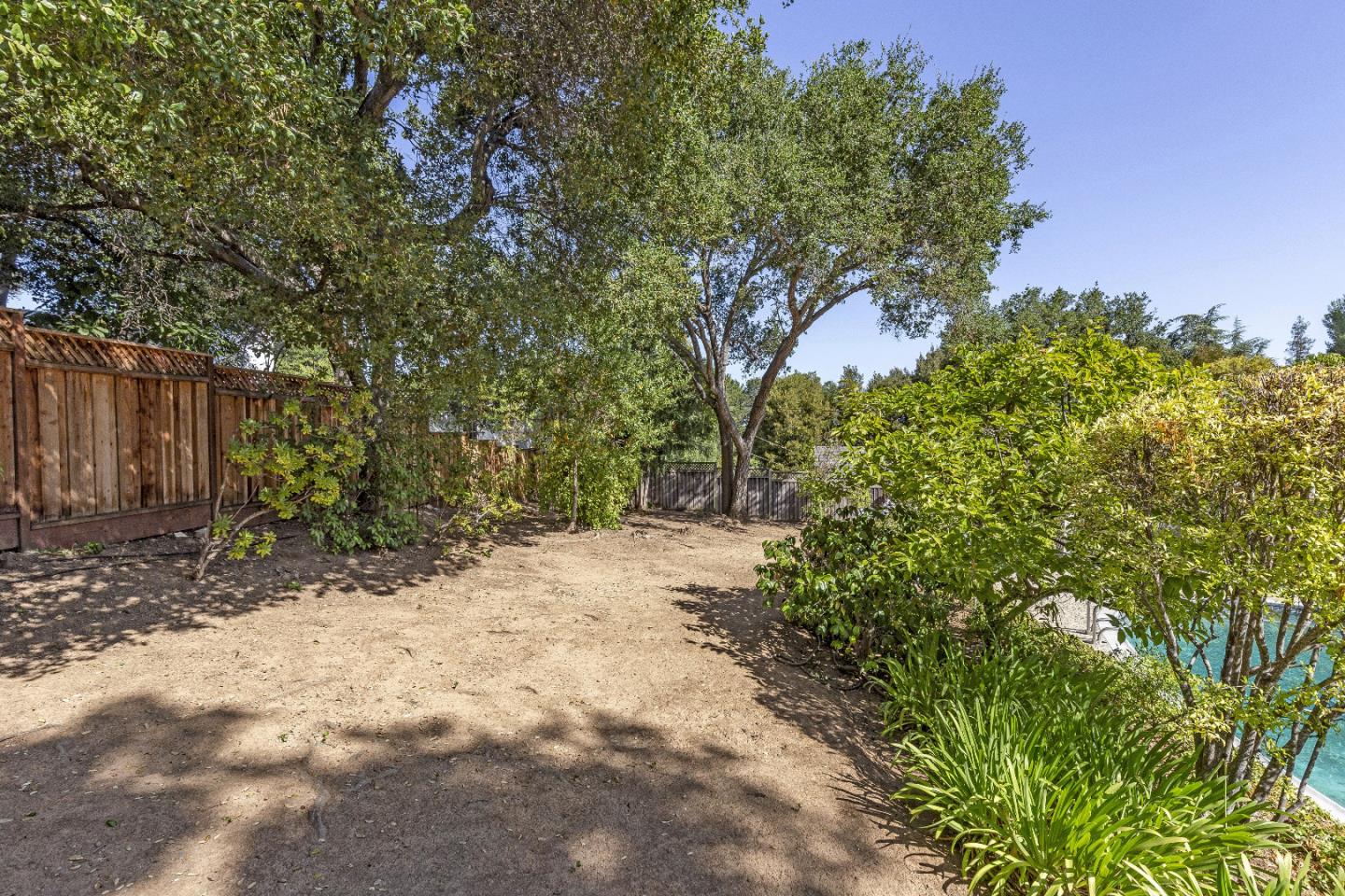 Detail Gallery Image 44 of 48 For 14231 Juniper Ln, Saratoga,  CA 95070 - 4 Beds | 3 Baths