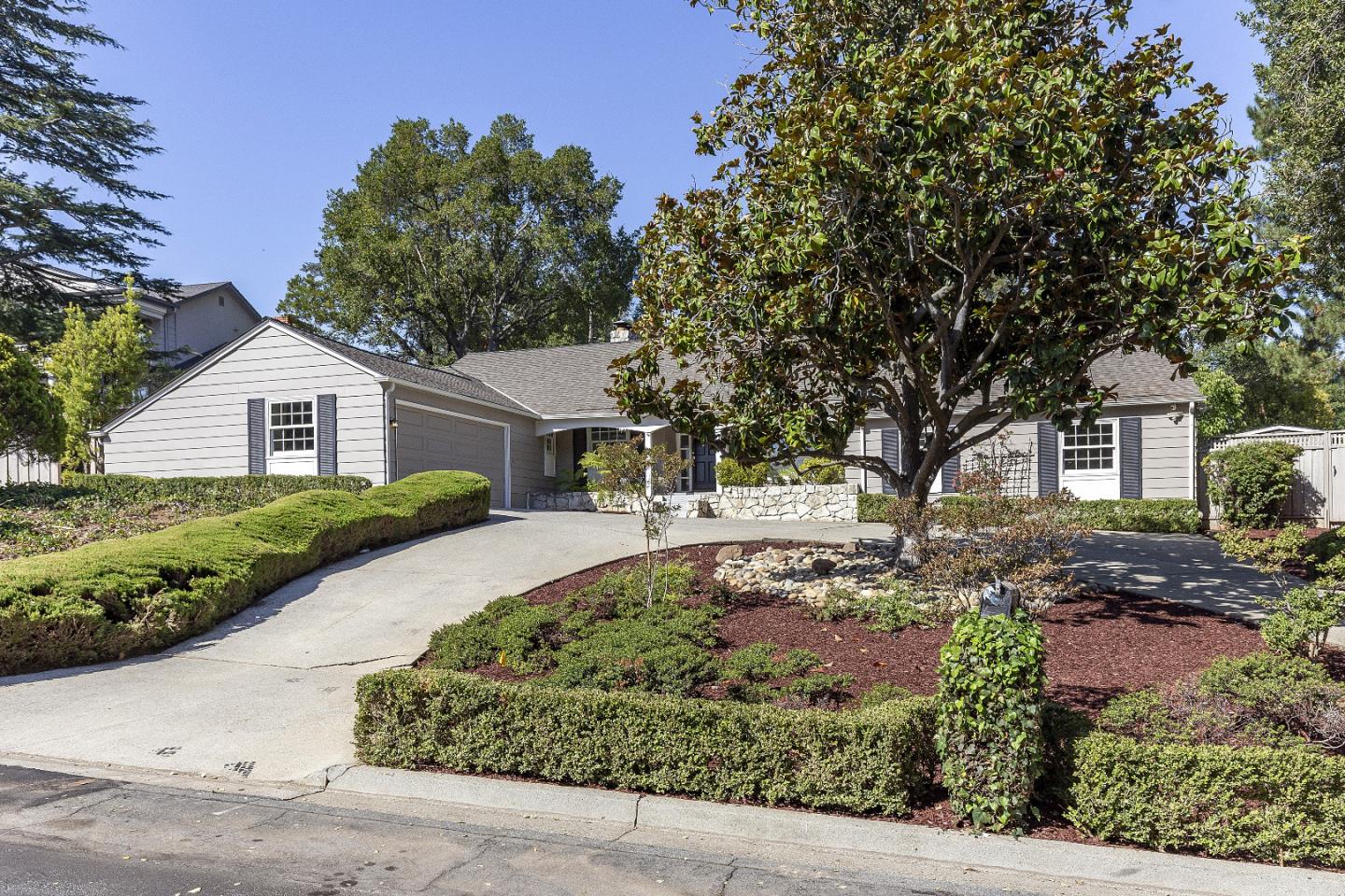 Detail Gallery Image 6 of 48 For 14231 Juniper Ln, Saratoga,  CA 95070 - 4 Beds | 3 Baths