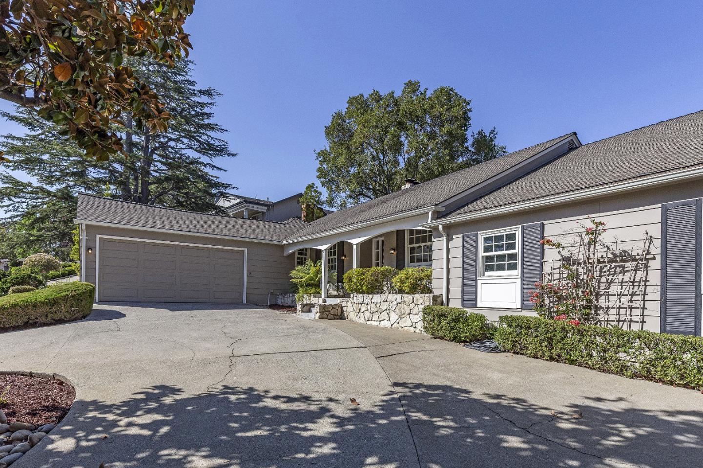 Detail Gallery Image 9 of 48 For 14231 Juniper Ln, Saratoga,  CA 95070 - 4 Beds | 3 Baths