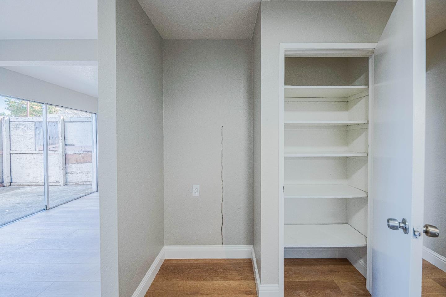 Detail Gallery Image 16 of 32 For 918 Acosta Plz #61,  Salinas,  CA 93905 - 3 Beds | 1/1 Baths