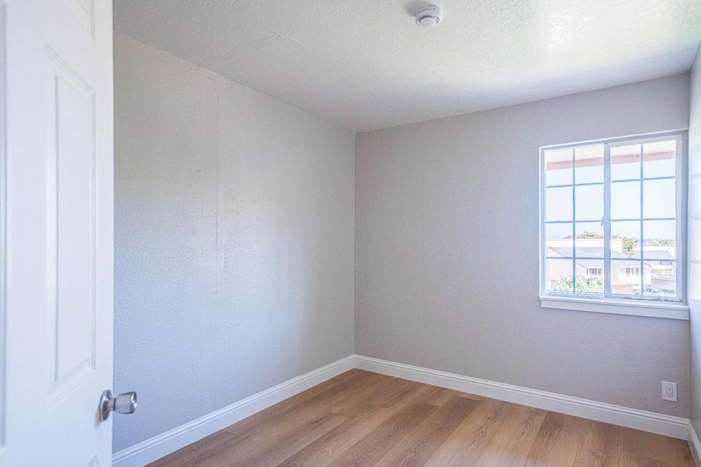Detail Gallery Image 27 of 32 For 918 Acosta Plz #61,  Salinas,  CA 93905 - 3 Beds | 1/1 Baths