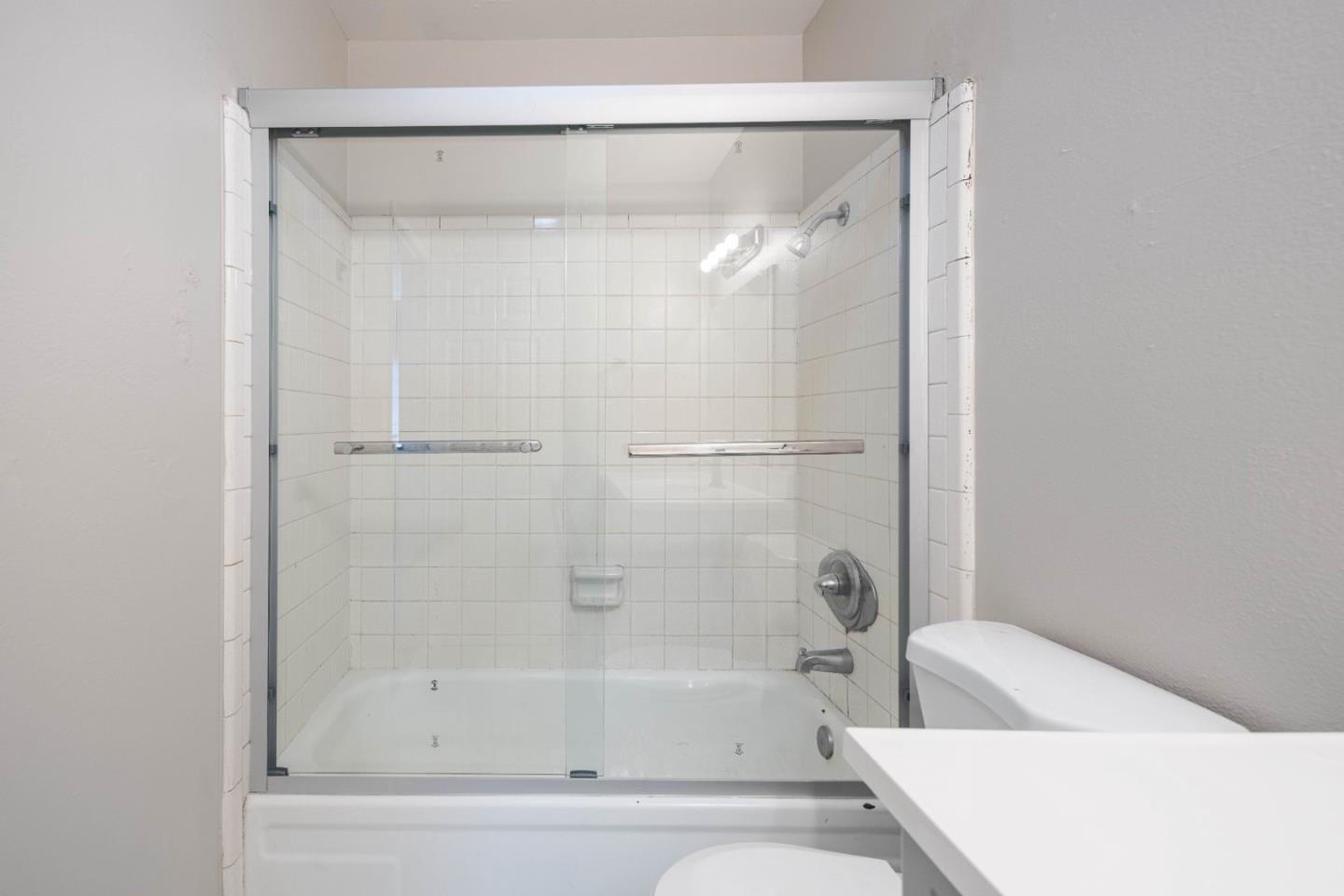 Detail Gallery Image 31 of 32 For 918 Acosta Plz #61,  Salinas,  CA 93905 - 3 Beds | 1/1 Baths