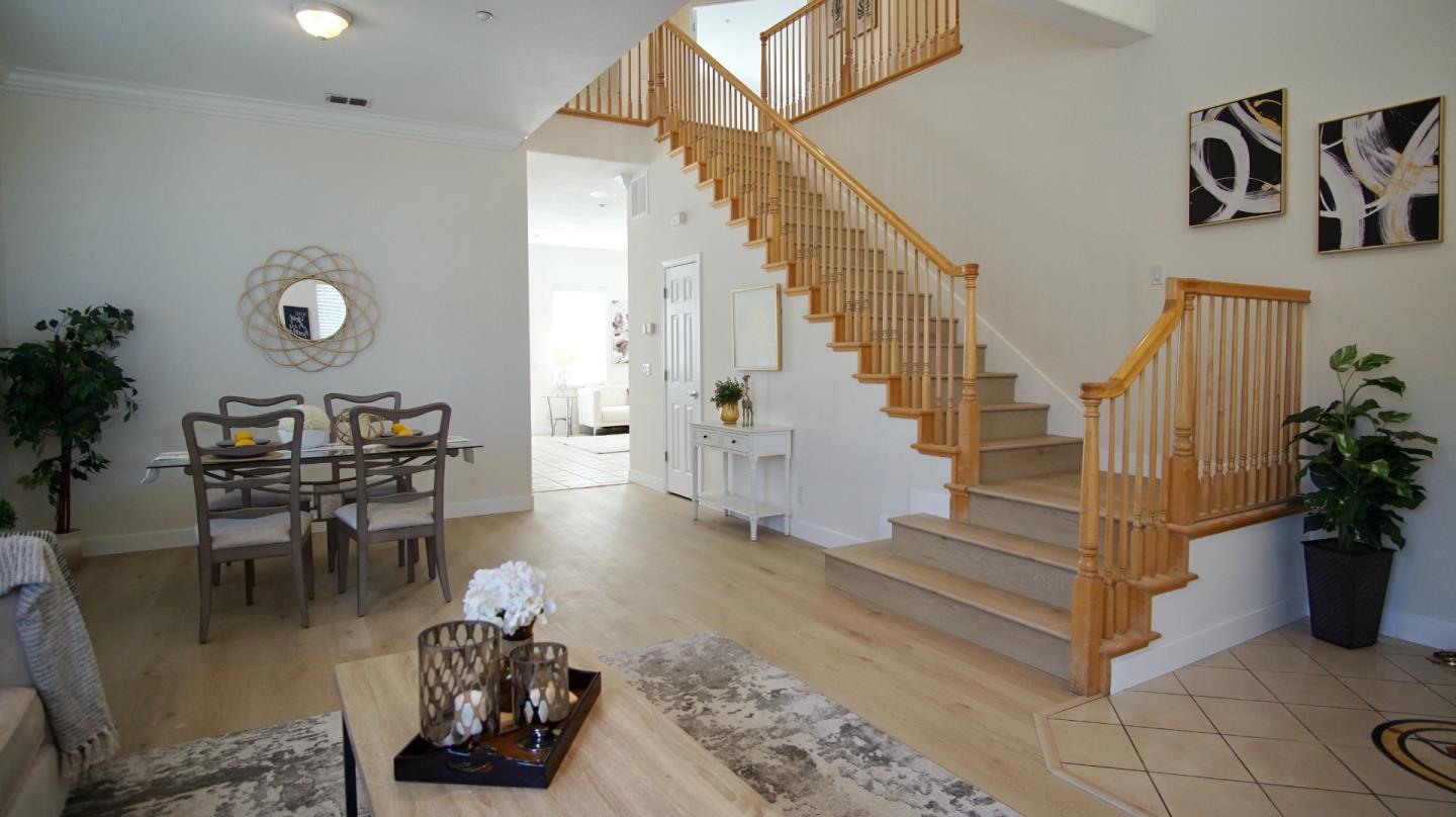 Detail Gallery Image 2 of 26 For 35990 Copper St, Union City,  CA 94587 - 5 Beds | 3 Baths