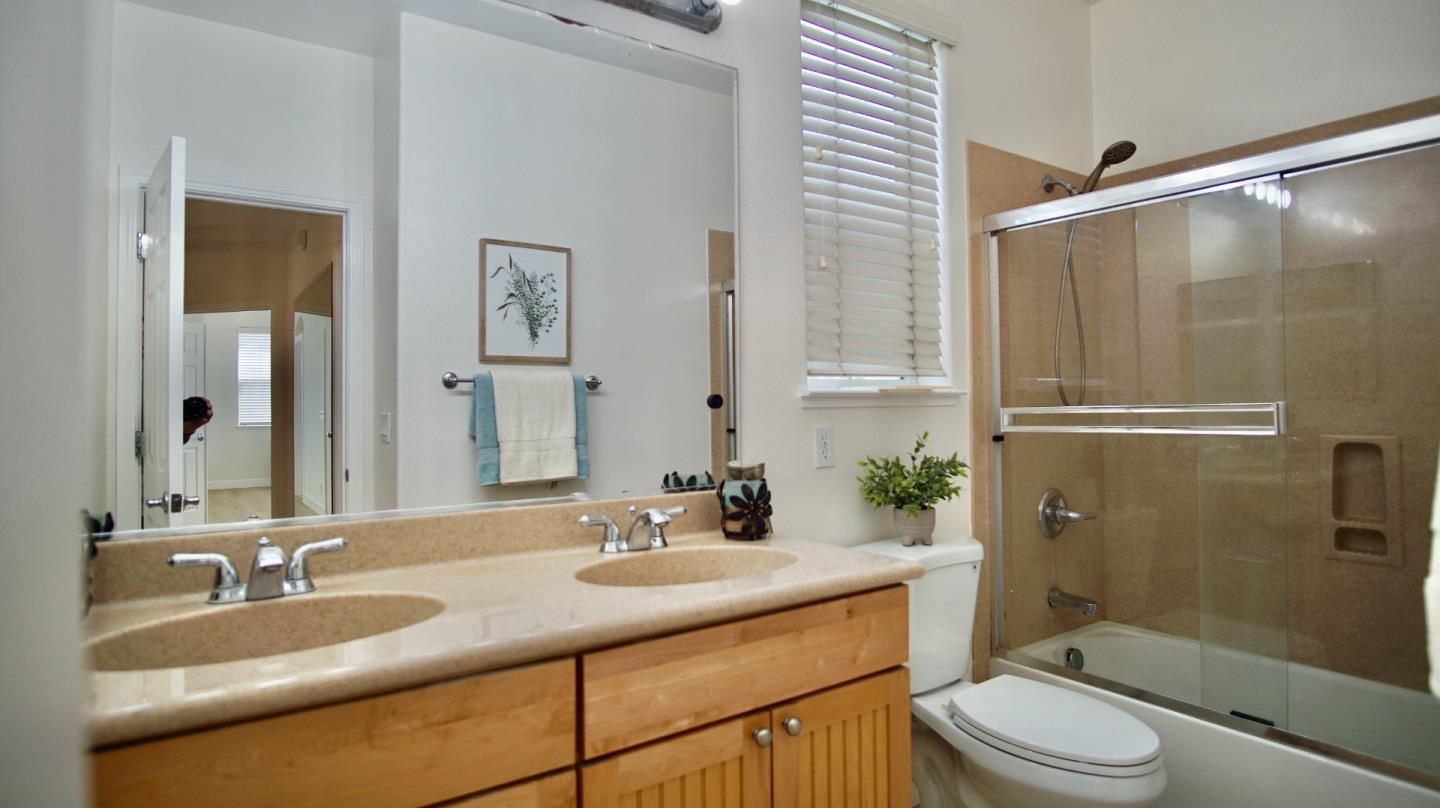 Detail Gallery Image 20 of 26 For 35990 Copper St, Union City,  CA 94587 - 5 Beds | 3 Baths