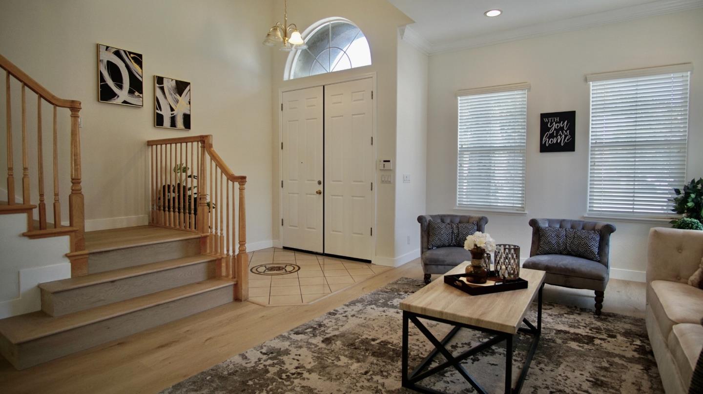Detail Gallery Image 4 of 26 For 35990 Copper St, Union City,  CA 94587 - 5 Beds | 3 Baths