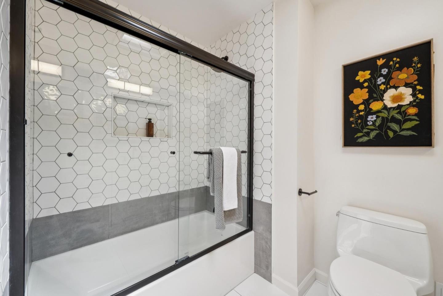 Detail Gallery Image 22 of 40 For 985 Capitola Way, Santa Clara,  CA 95051 - 5 Beds | 3/1 Baths