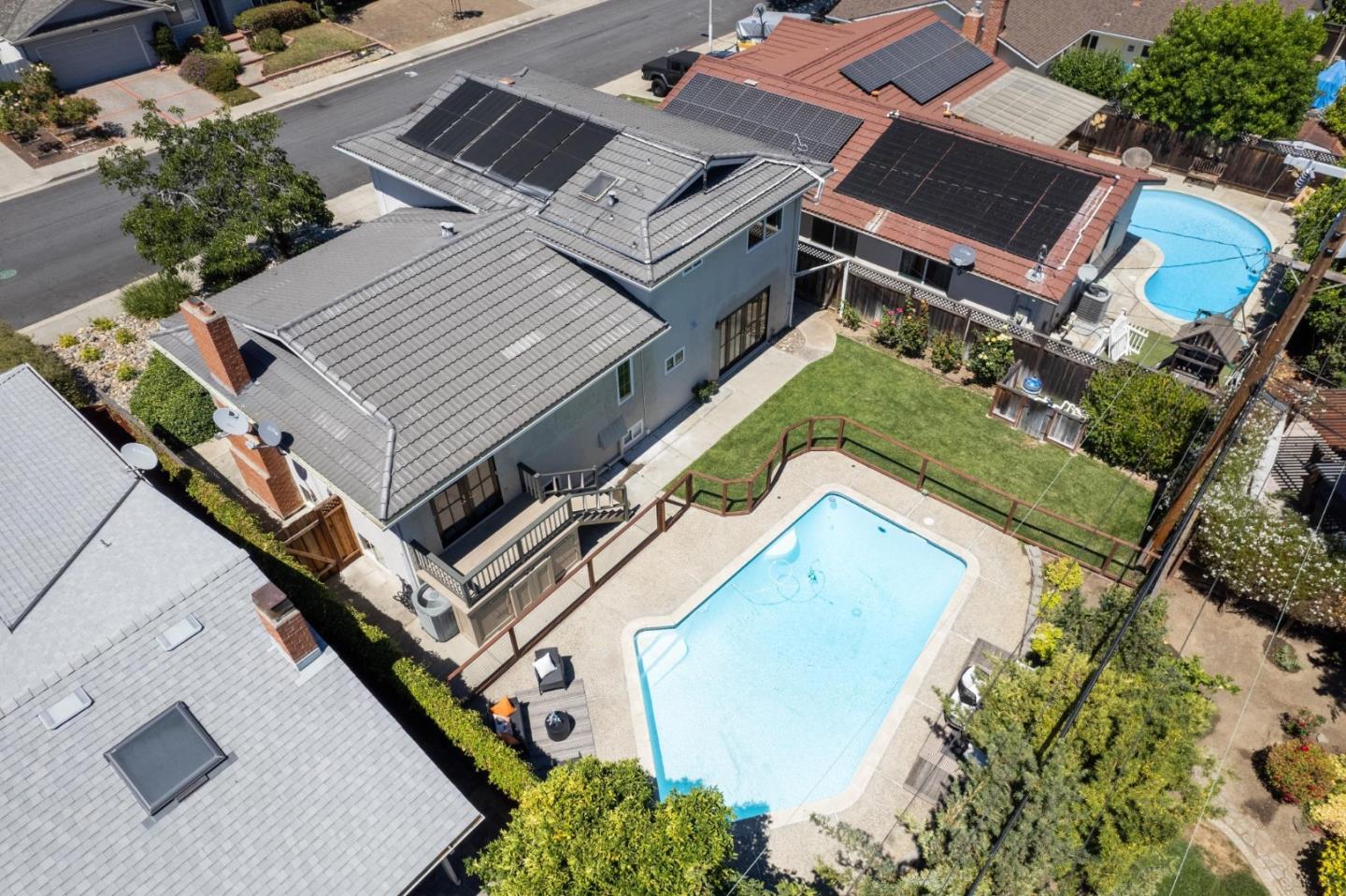 Detail Gallery Image 38 of 40 For 985 Capitola Way, Santa Clara,  CA 95051 - 5 Beds | 3/1 Baths
