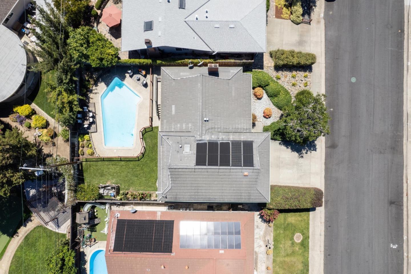 Detail Gallery Image 39 of 40 For 985 Capitola Way, Santa Clara,  CA 95051 - 5 Beds | 3/1 Baths
