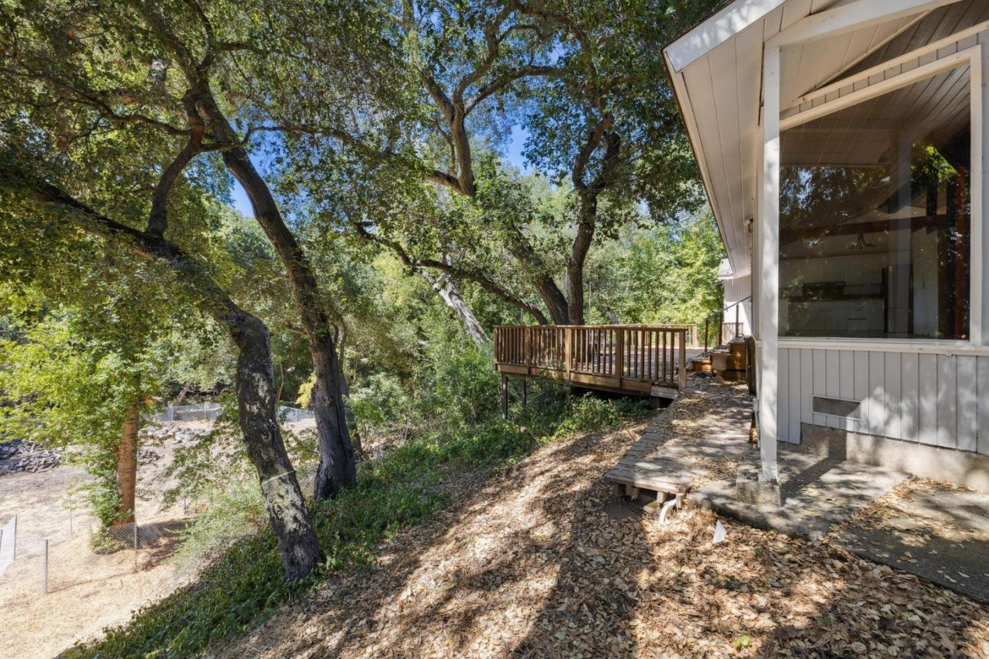 Detail Gallery Image 18 of 23 For 14835 Farwell Ave, Saratoga,  CA 95070 - 3 Beds | 2 Baths