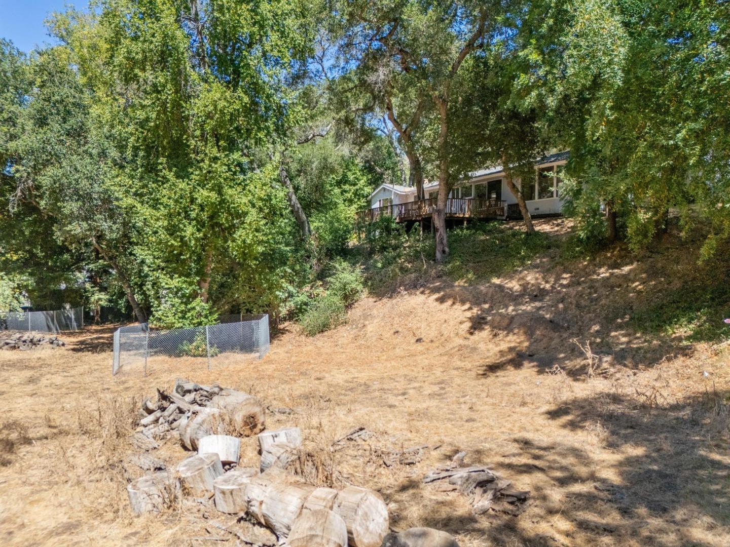 Detail Gallery Image 5 of 23 For 14835 Farwell Ave, Saratoga,  CA 95070 - 3 Beds | 2 Baths