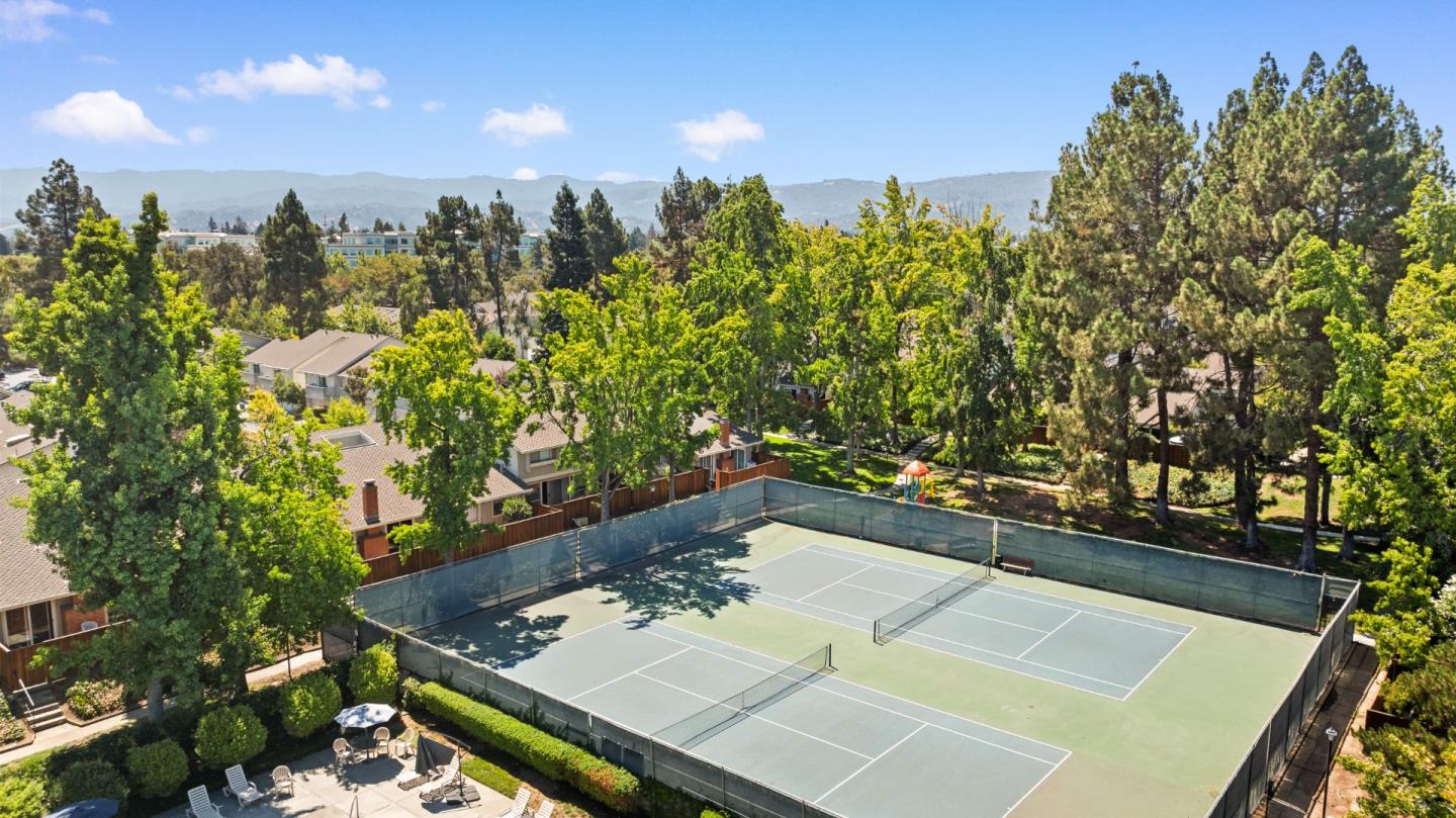 Detail Gallery Image 25 of 29 For 20192 Northcove Sq, Cupertino,  CA 95014 - 2 Beds | 2 Baths
