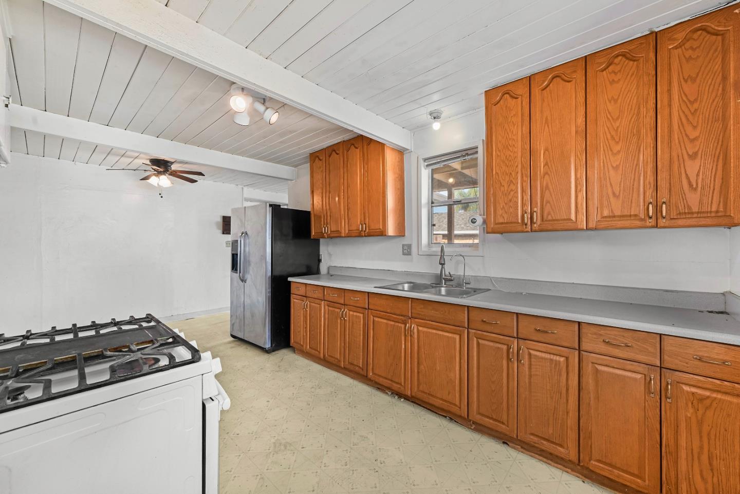 Detail Gallery Image 10 of 38 For 10281 Murtha Dr, San Jose,  CA 95127 - 4 Beds | 2 Baths