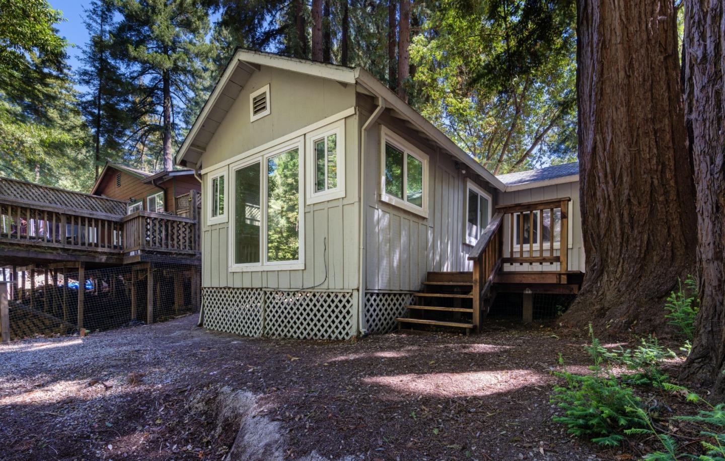 Detail Gallery Image 5 of 28 For 152 Lorenzo Ln, Boulder Creek,  CA 95006 - 2 Beds | 1 Baths