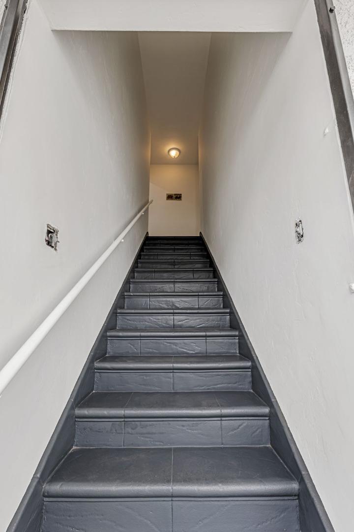 Detail Gallery Image 2 of 27 For 3841 Arlington Ave, Los Angeles,  CA 90008 - 1 Beds | 1 Baths