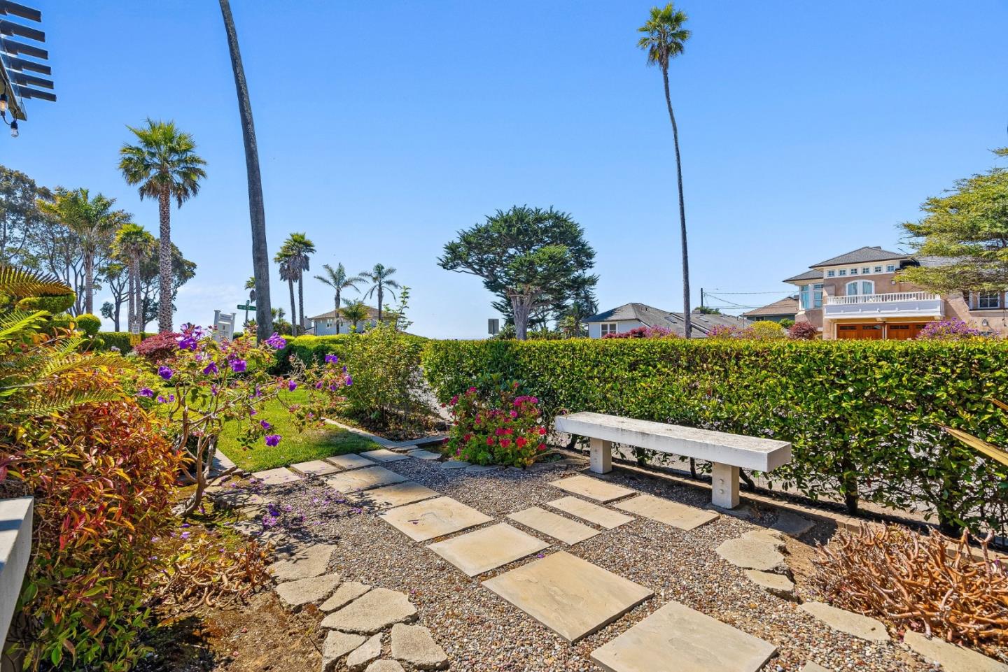Detail Gallery Image 14 of 56 For 108 Benito Ave, La Selva Beach,  CA 95076 - 3 Beds | 3 Baths