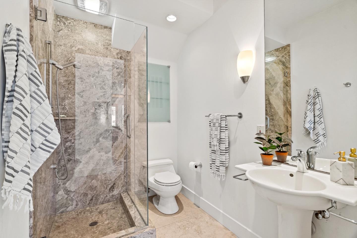 Detail Gallery Image 23 of 56 For 108 Benito Ave, La Selva Beach,  CA 95076 - 3 Beds | 3 Baths
