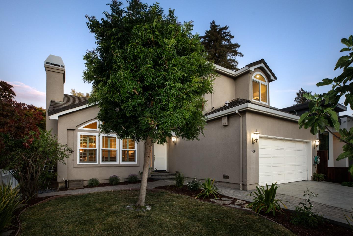 Detail Gallery Image 2 of 26 For 560 9th Ave, Menlo Park,  CA 94025 - 4 Beds | 3 Baths