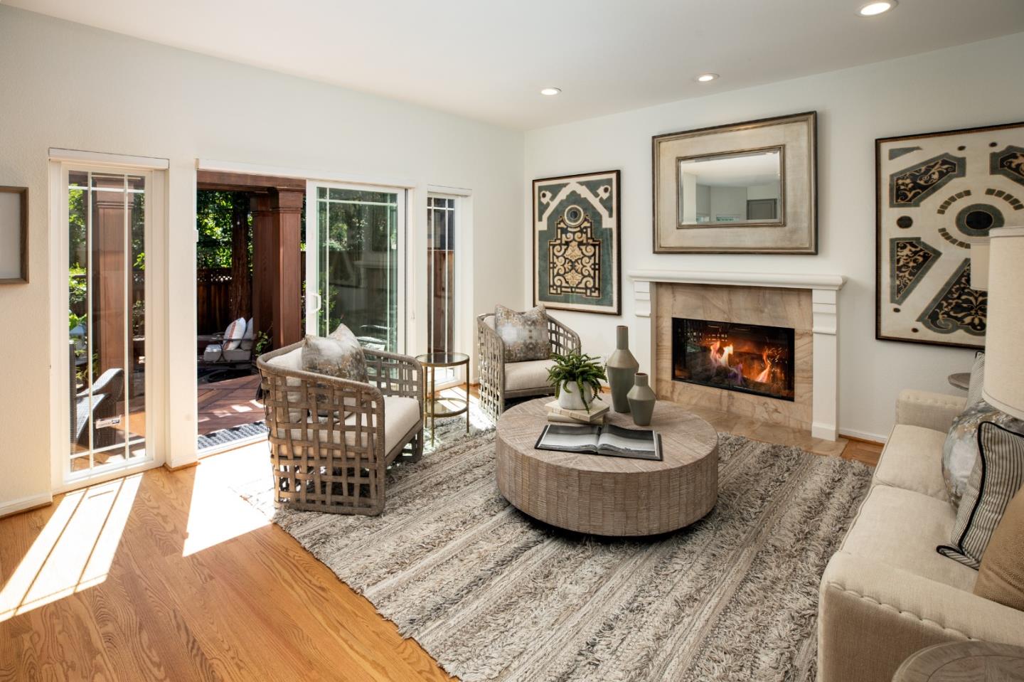 Detail Gallery Image 6 of 26 For 560 9th Ave, Menlo Park,  CA 94025 - 4 Beds | 3 Baths