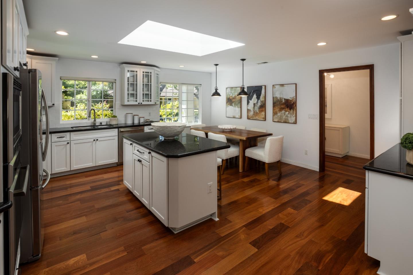 Detail Gallery Image 11 of 30 For 659 Kingswood Way, Los Altos,  CA 94022 - 4 Beds | 2 Baths