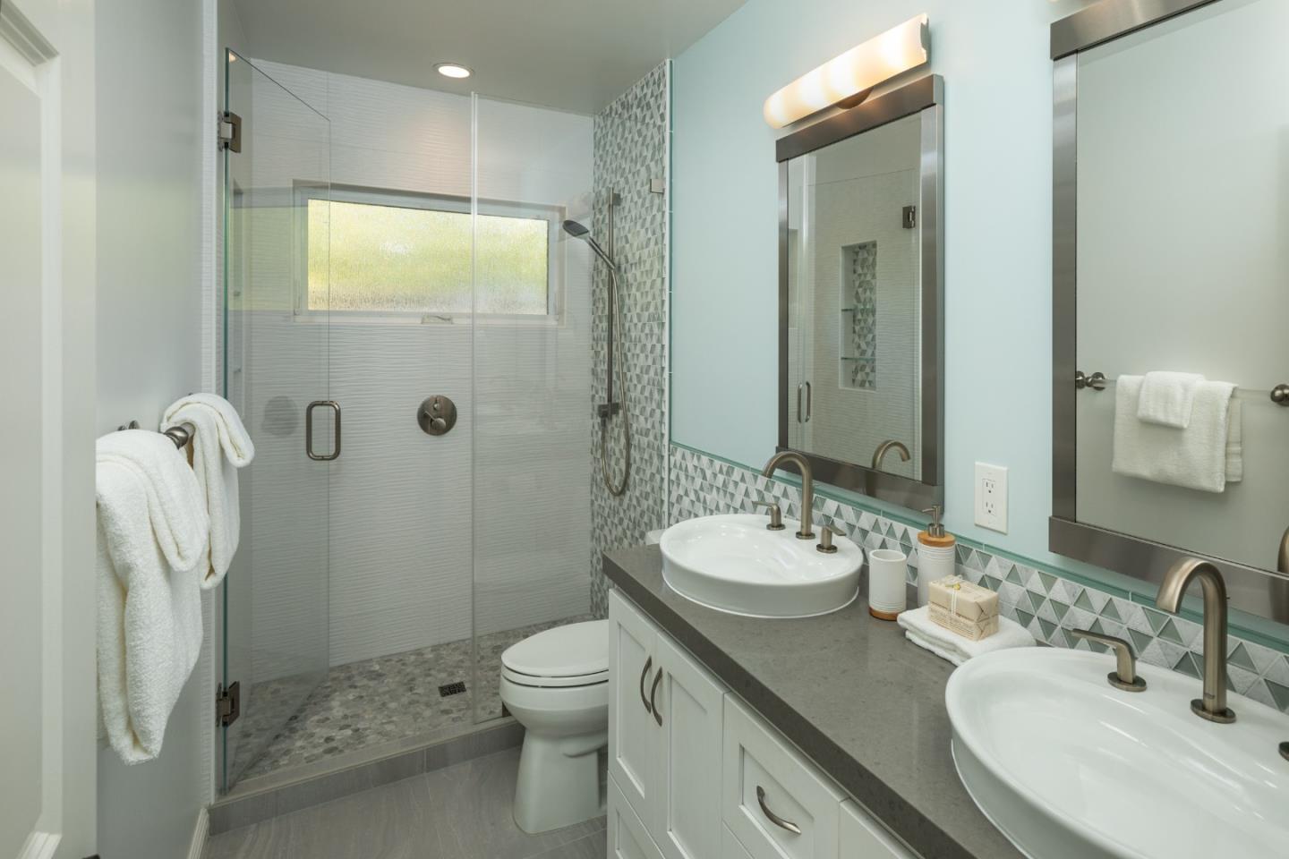Detail Gallery Image 18 of 30 For 659 Kingswood Way, Los Altos,  CA 94022 - 4 Beds | 2 Baths