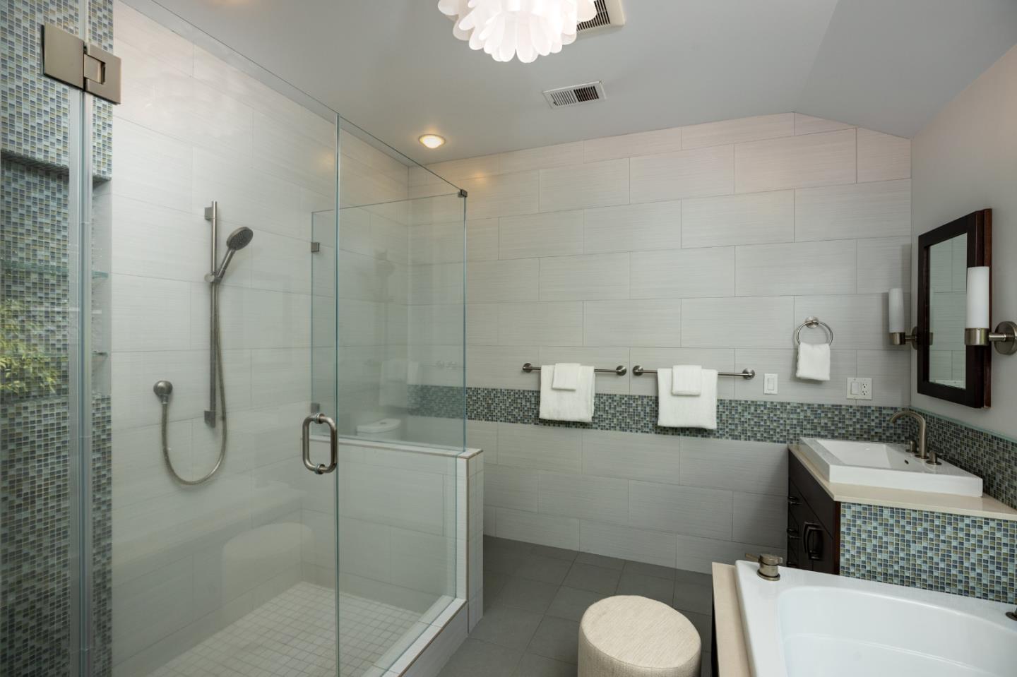 Detail Gallery Image 20 of 30 For 659 Kingswood Way, Los Altos,  CA 94022 - 4 Beds | 2 Baths