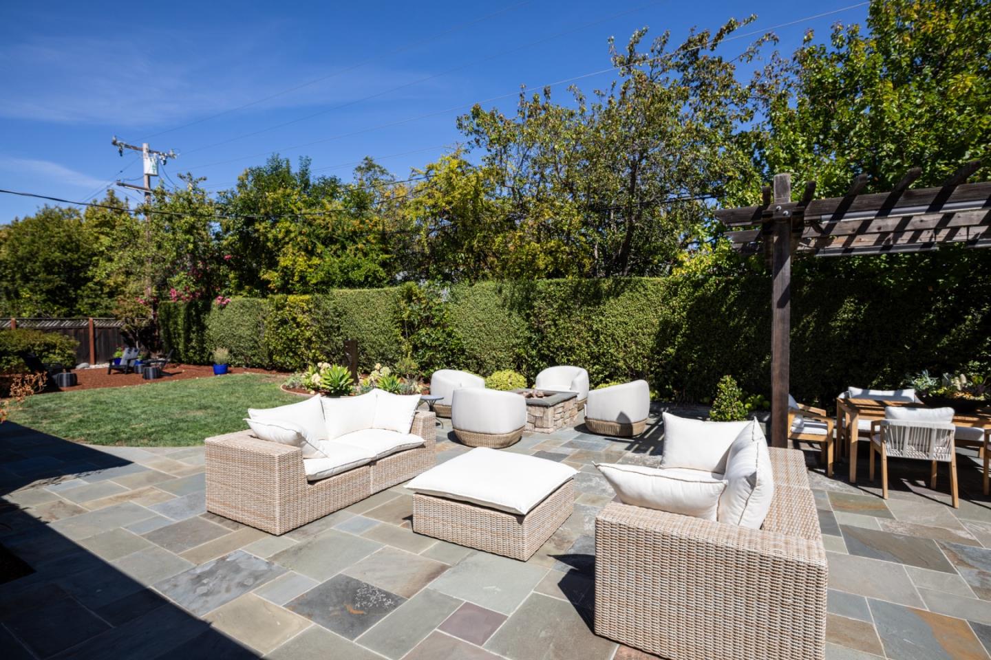 Detail Gallery Image 21 of 30 For 659 Kingswood Way, Los Altos,  CA 94022 - 4 Beds | 2 Baths