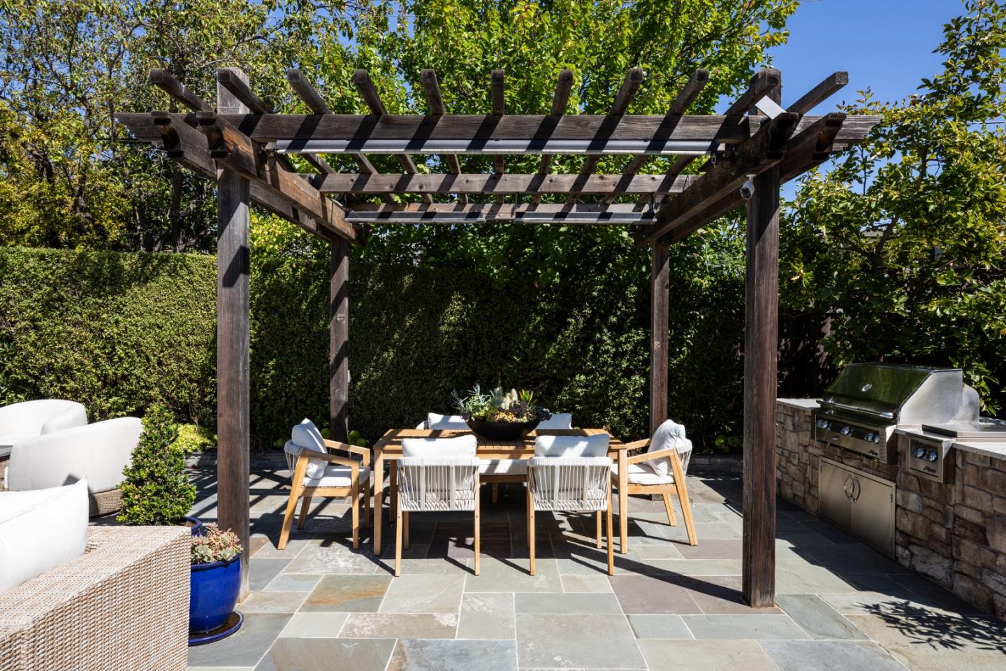 Detail Gallery Image 22 of 30 For 659 Kingswood Way, Los Altos,  CA 94022 - 4 Beds | 2 Baths