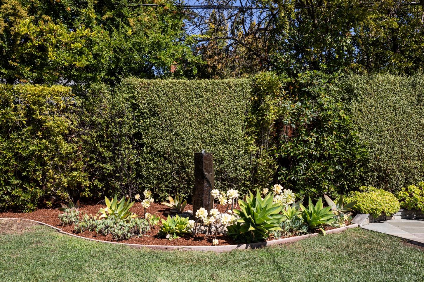 Detail Gallery Image 29 of 30 For 659 Kingswood Way, Los Altos,  CA 94022 - 4 Beds | 2 Baths